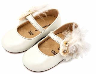 ΠΑΠΟΥΤΣΑΚΙΑ BABYWALKER BW4887-IVORY