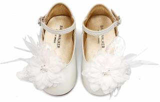 ΠΑΠΟΥΤΣΑΚΙΑ BABYWALKER EXC5902-IVORY