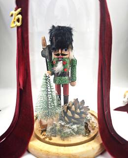 Γυάλινος Θόλος με Καρυοθραύστη & Χριστουγεννιάτικη Διακόσμηση  Με Φιόγκο & Μεταλλικό Στοιχείο Χρονιάς