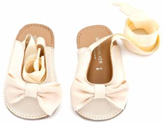 ΠΑΠΟΥΤΣΑΚΙΑ BABYWALKER MI1661-IVORY