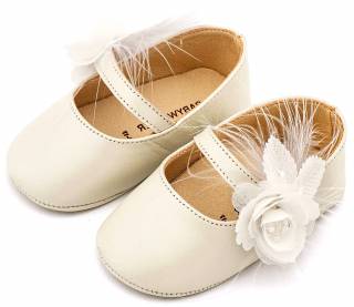 ΠΑΠΟΥΤΣΑΚΙΑ BABYWALKER MI1664-IVORY