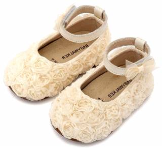 ΠΑΠΟΥΤΣΑΚΙΑ BABYWALKER ΚΟΡΙΤΣΙ PRI2654-IVORY